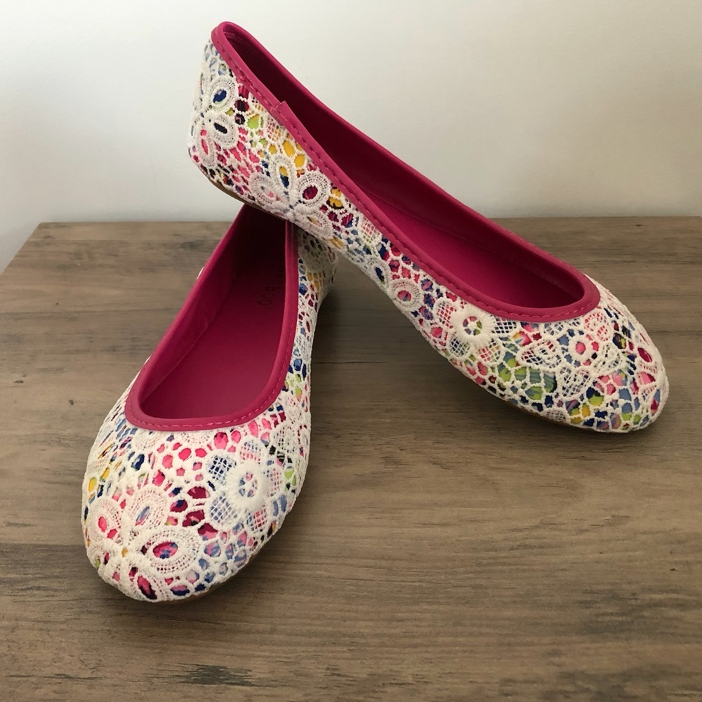 Bamboo Clore Pink Flats with Floral Design